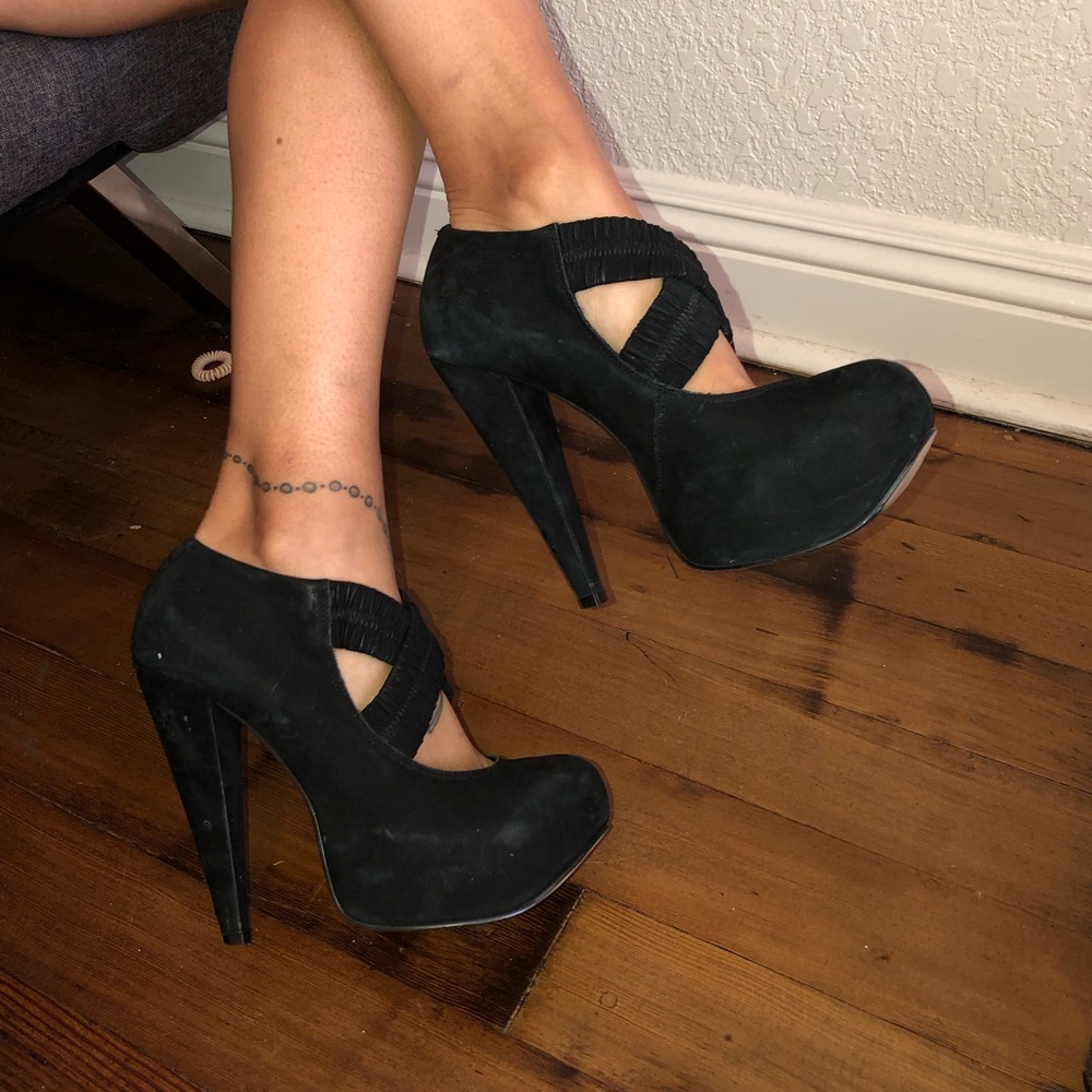 Aldo faux suede cross  platform stiletto.